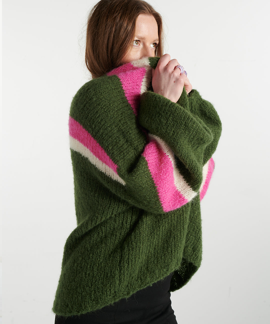 Alpaka Oversize Cardigan – grün-pink