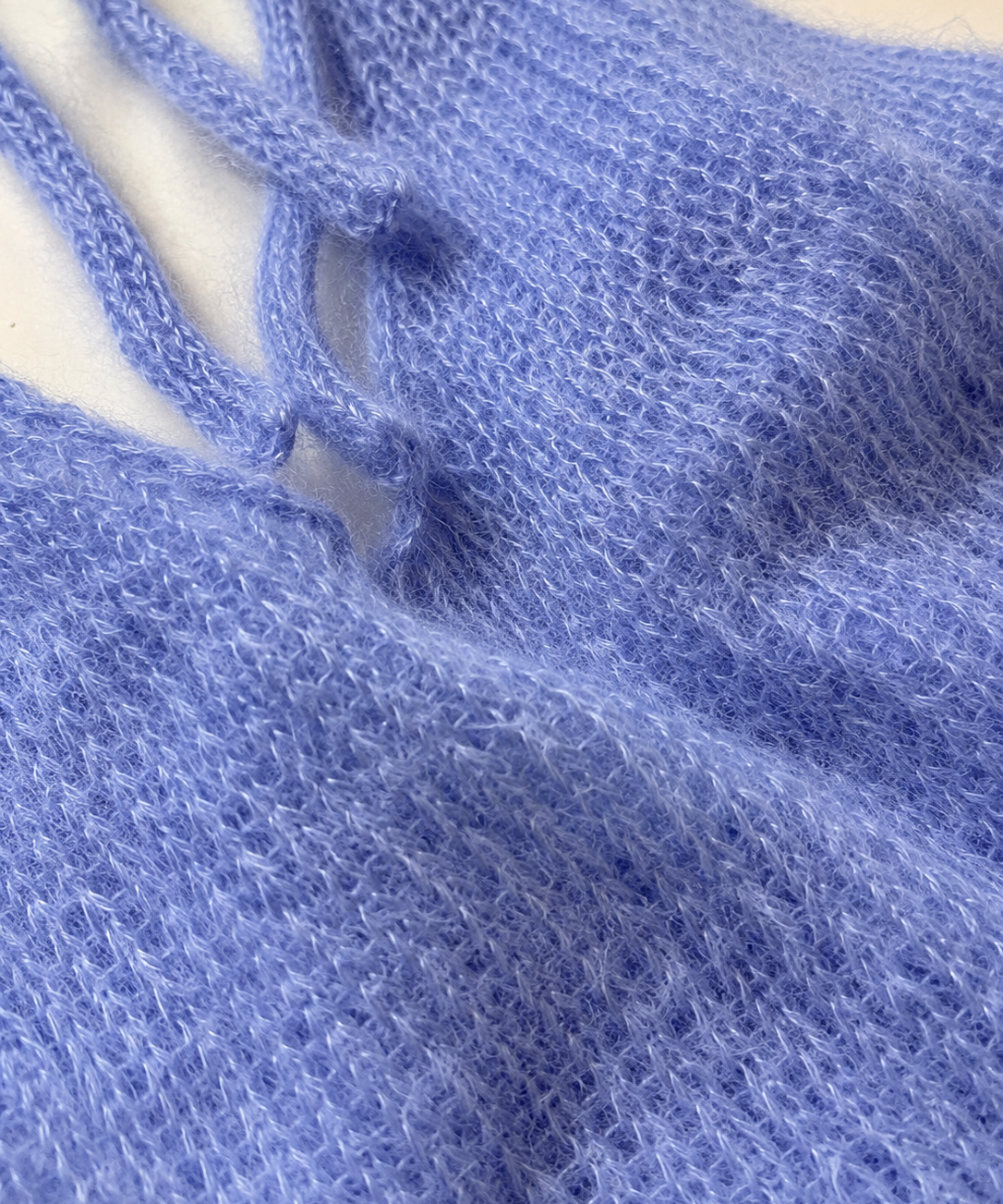 Stricktop mit Schleifen powder blue